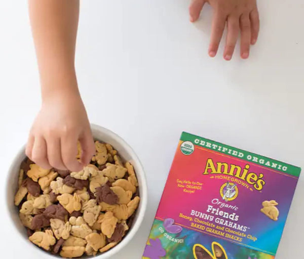 Annie's Homegrown Organic Bunny Grahams (Pack of 10) with By The Cup Stickers